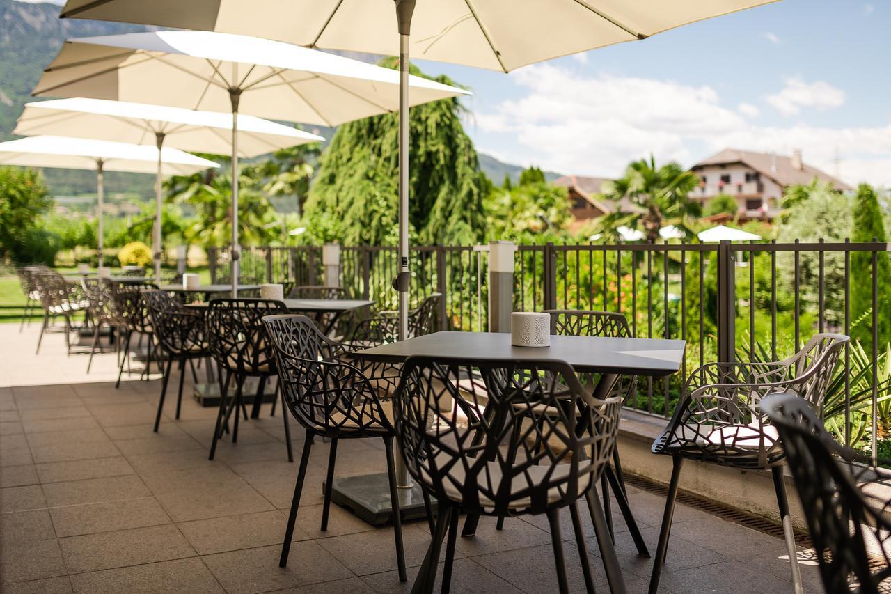 Hotel Mandelhof Аппиано-Сулла-Страда-дель-Вино Экстерьер фото